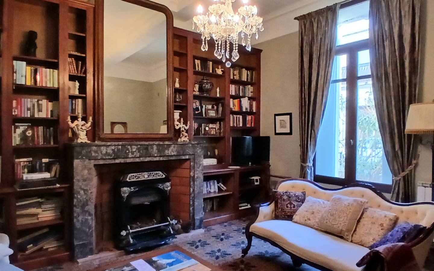 7-bedroom House In Saint Genies De Fontedit, France (345 M²)