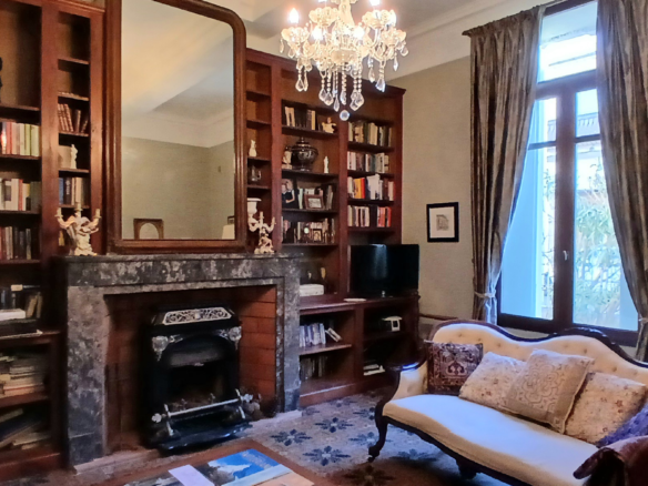 7-bedroom House In Saint Genies De Fontedit, France (345 M²)