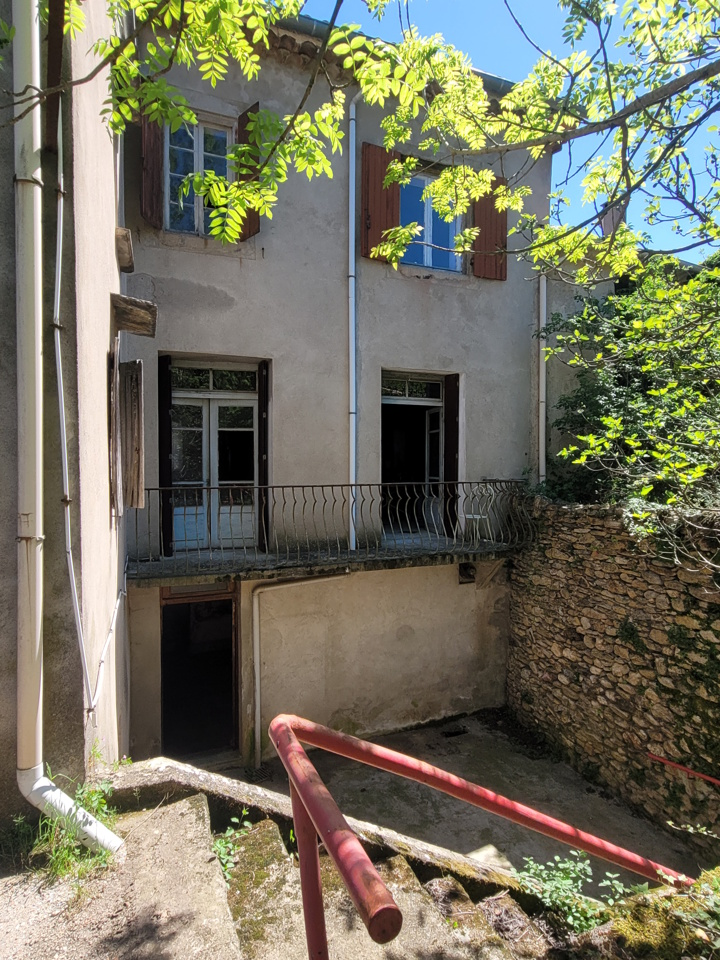 House In Lamalou Les Bains, France (100 M²)
