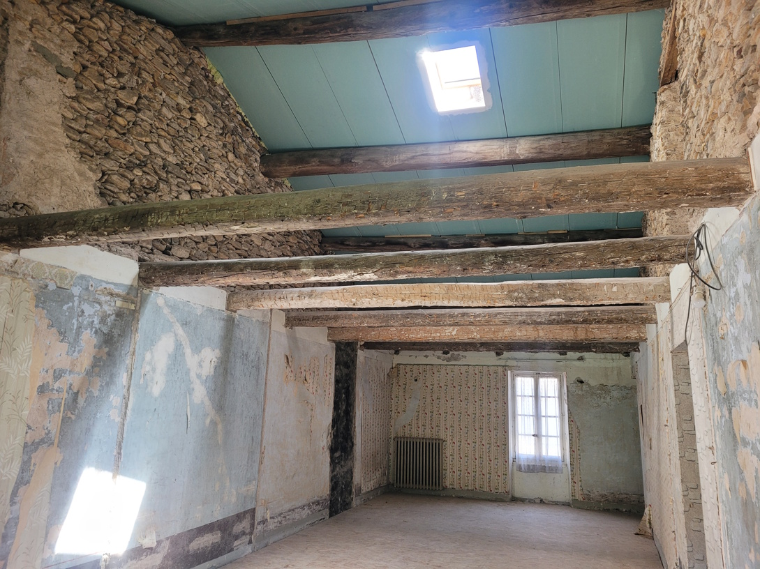 House In Lamalou Les Bains, France (100 M²)
