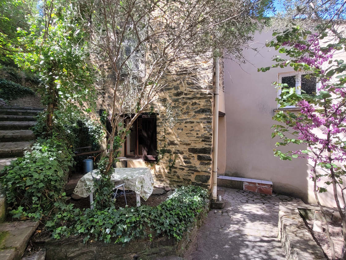 3-bedroom House In Cessenon Sur Orb, France (95 M²)