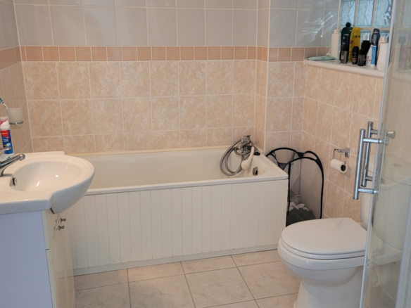3-bedroom House In Cessenon Sur Orb, France (95 M²)