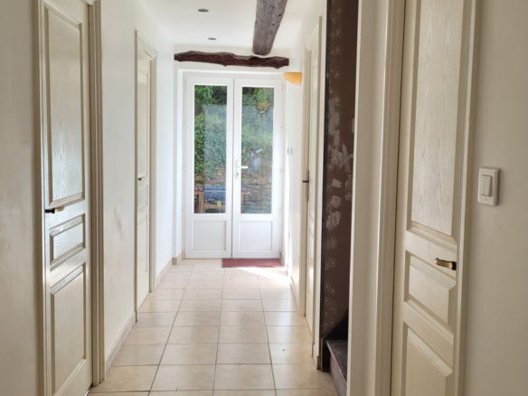 3-bedroom House In Cessenon Sur Orb, France (95 M²)
