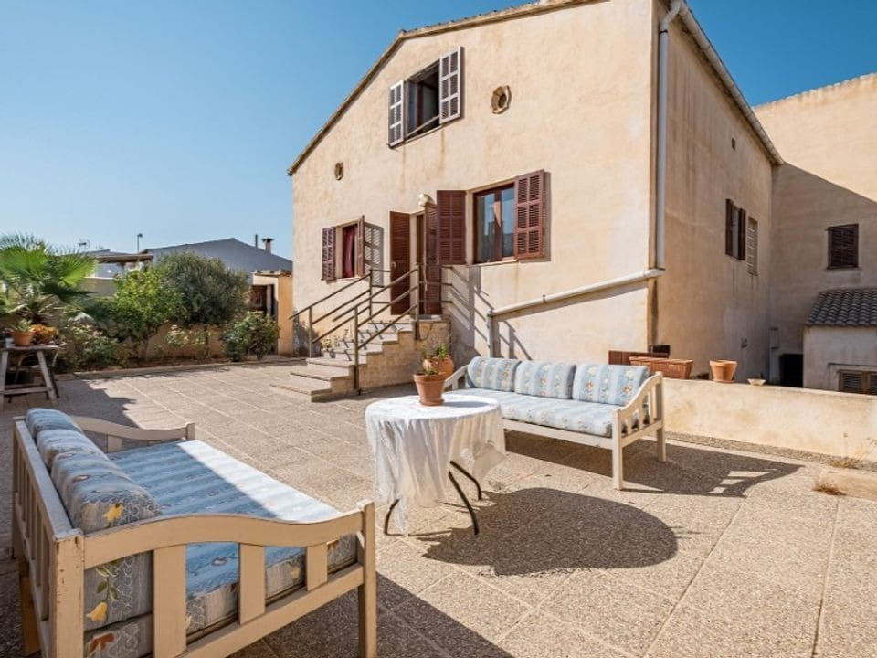 5-bedroom Villa In Santa Margalida, Spain (388 M²)