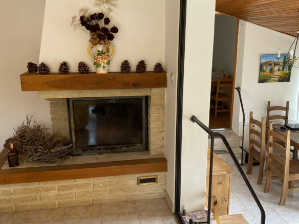 3-bedroom House In Lamalou Les Bains, France (110 M²)