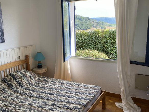 3-bedroom House In Lamalou Les Bains, France (110 M²)