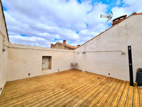 5-bedroom House In Murviel Les Beziers, France (223 M²)