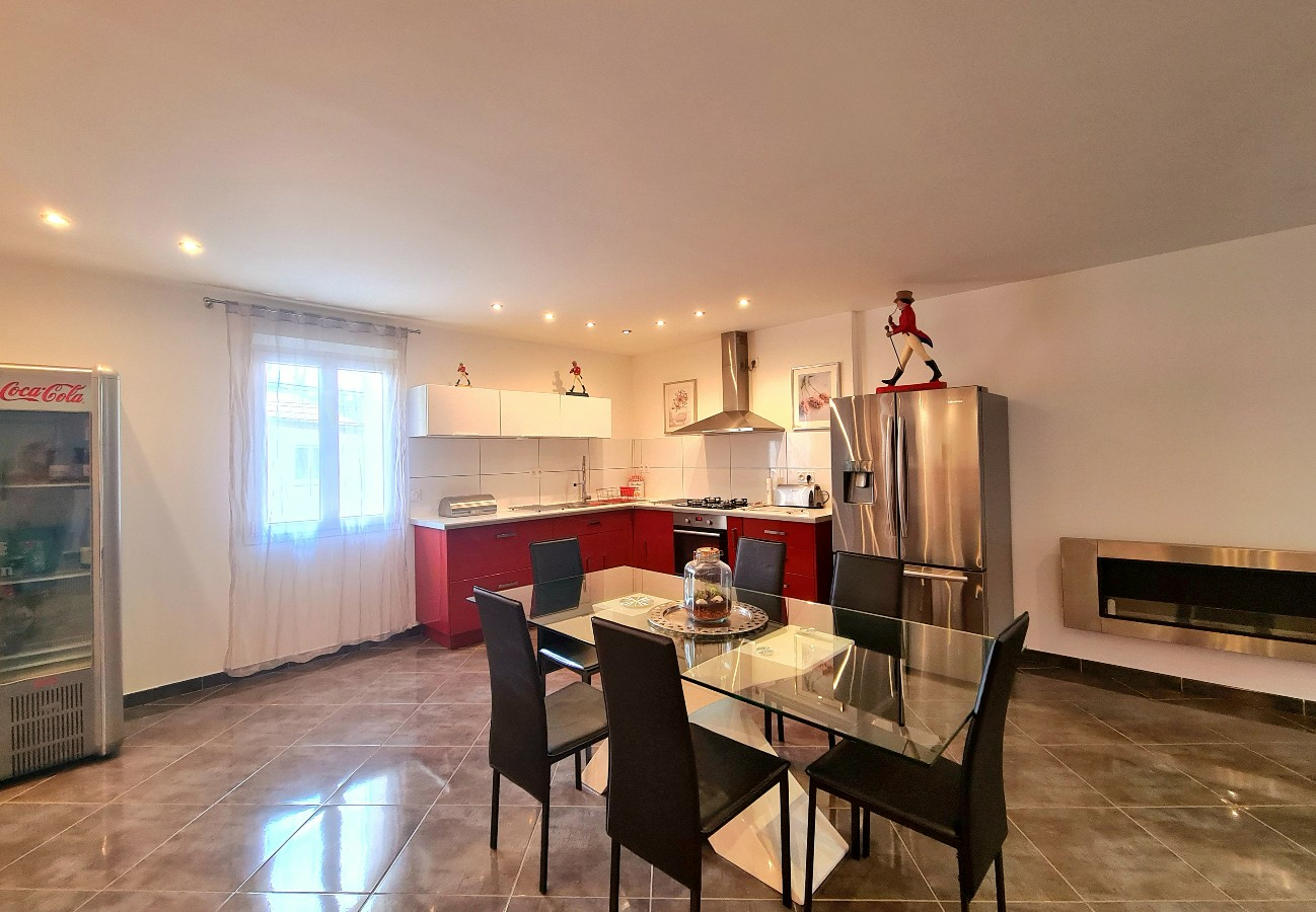5-bedroom House In Murviel Les Beziers, France (223 M²)