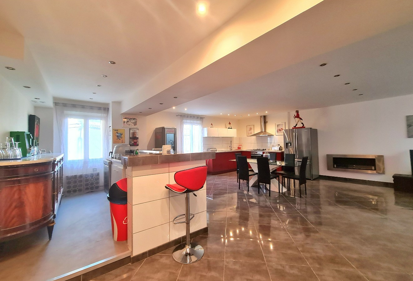5-bedroom House In Murviel Les Beziers, France (223 M²)