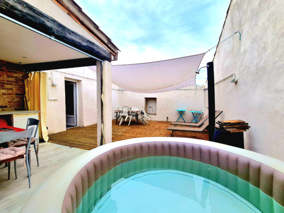 5-bedroom House In Murviel Les Beziers, France (223 M²)
