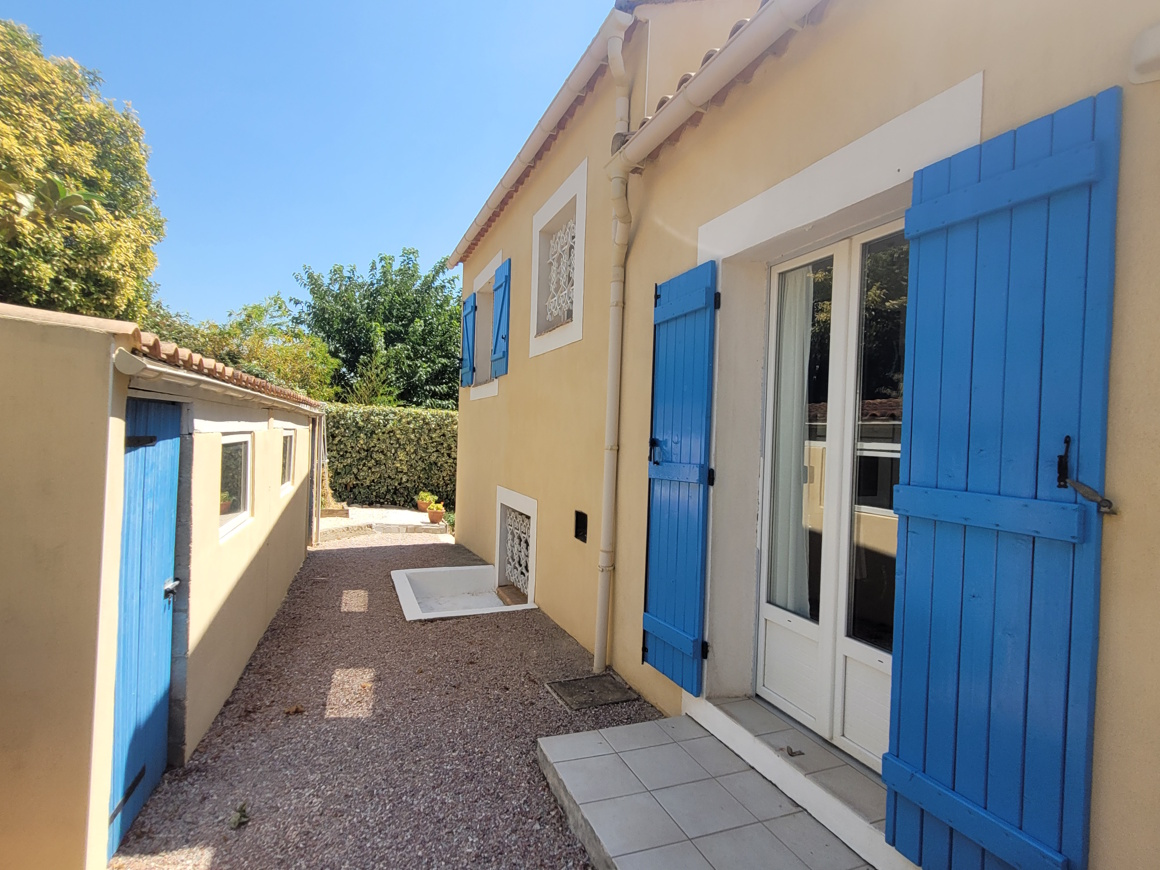 3-bedroom Detached House In Thezan Les Beziers, France (180 M²)