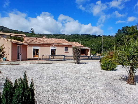 4-bedroom Detached House In Bousquet D’orb, France (120 M²)