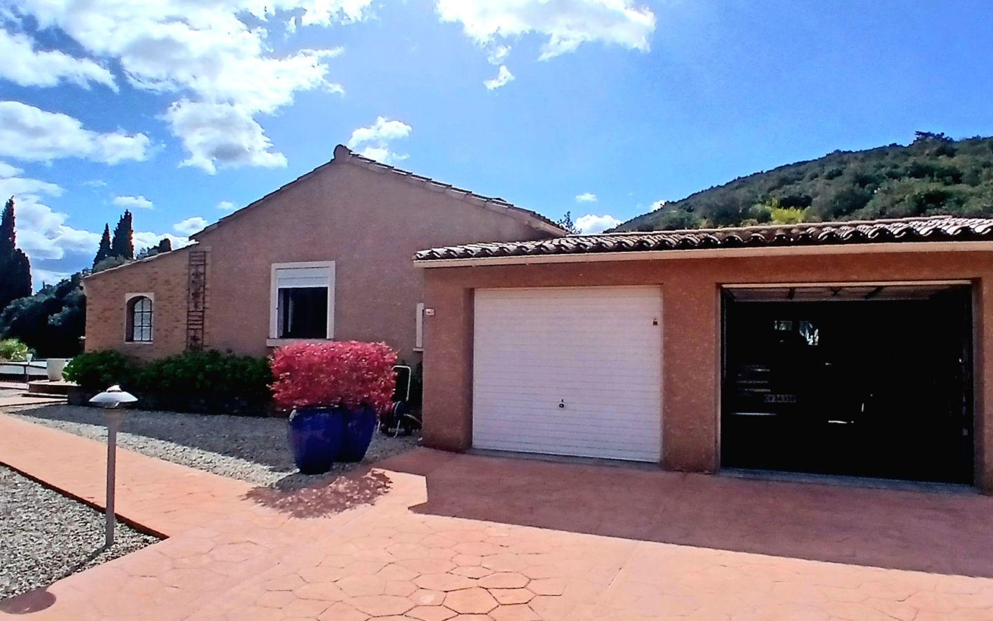 4-bedroom Detached House In Bousquet D’orb, France (120 M²)