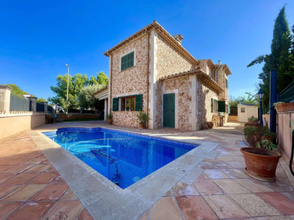 5-bedroom Village House In Marratxí, Spain (314 M²)