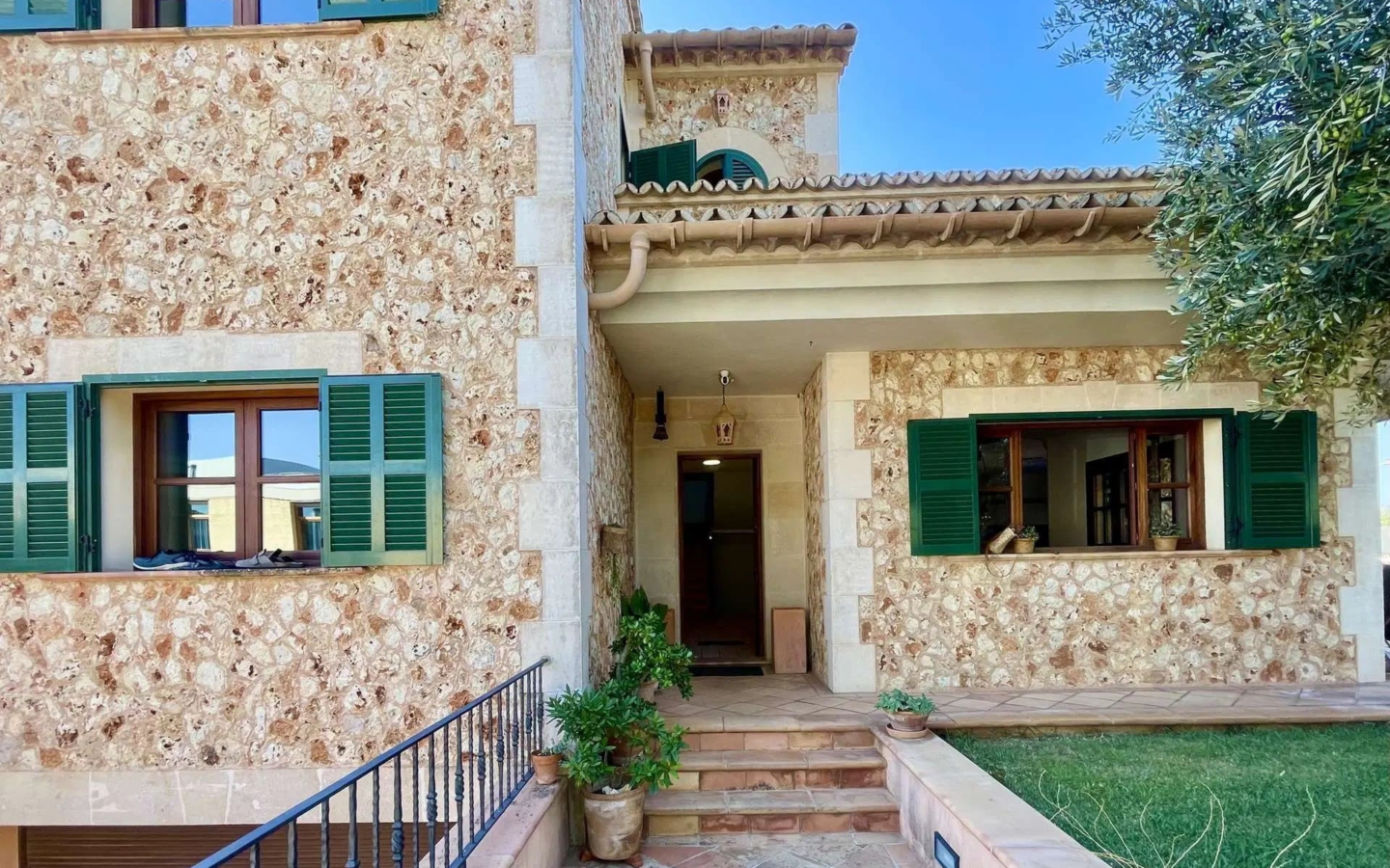 5-bedroom Village House In Marratxí, Spain (314 M²)
