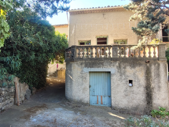 4-bedroom House In Vailhan, France (170 M²)