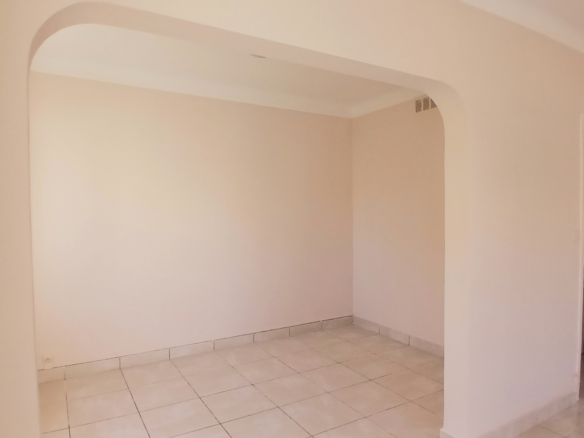 1-bedroom Apartment In Valras Plage, France (45 M²)