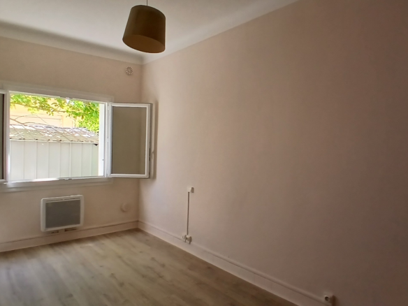 2-bedroom Apartment In Valras Plage, France (44 M²)