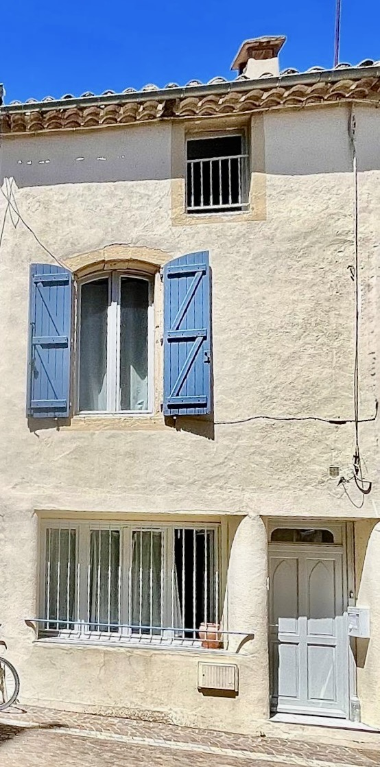 2-bedroom House In Pezenas, France (105 M²)