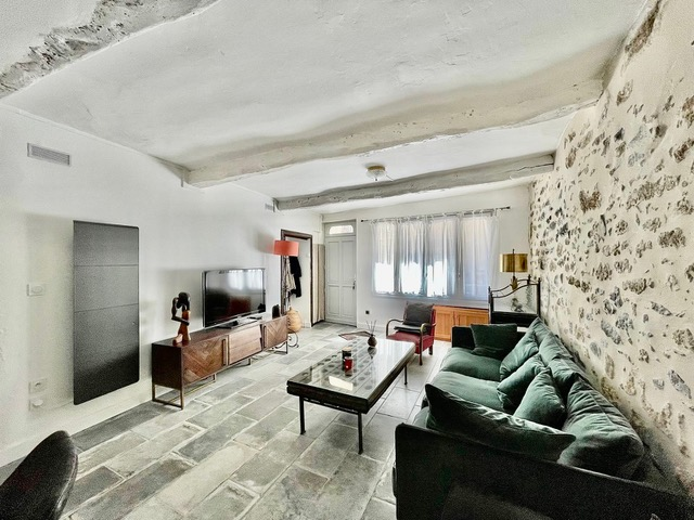 2-bedroom House In Pezenas, France (105 M²)