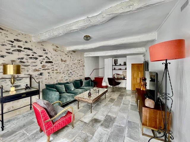 2-bedroom House In Pezenas, France (105 M²)