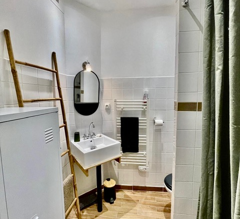 2-bedroom House In Pezenas, France (105 M²)