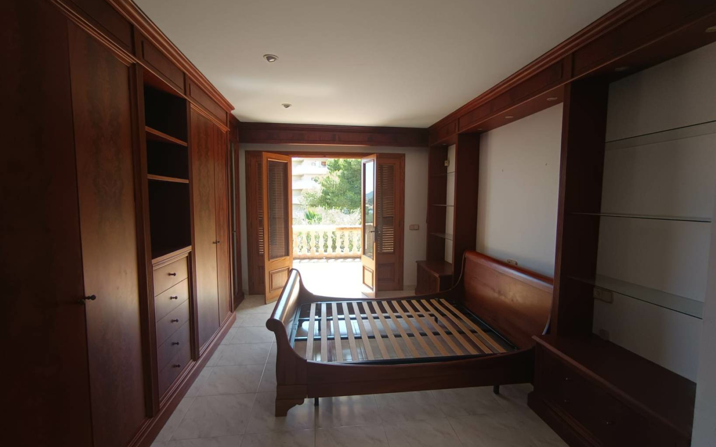 5-bedroom Villa In Son Servera, Spain (511 M²)