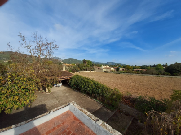 2-bedroom Finca In Binissalem, Spain (239 M²)