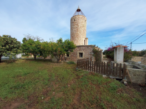 2-bedroom Finca In Binissalem, Spain (239 M²)