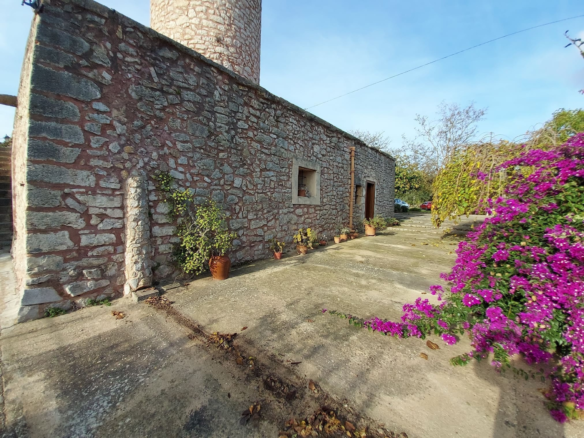 2-bedroom Finca In Binissalem, Spain (239 M²)