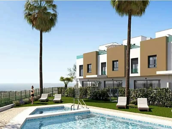 3-bedroom Villa In Torre Del Mar, Spain (119 M²)