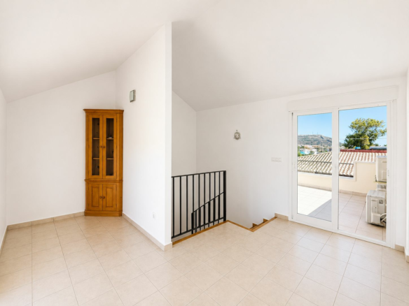 4-bedroom Apartment In Jávea, Spain (171 M²)
