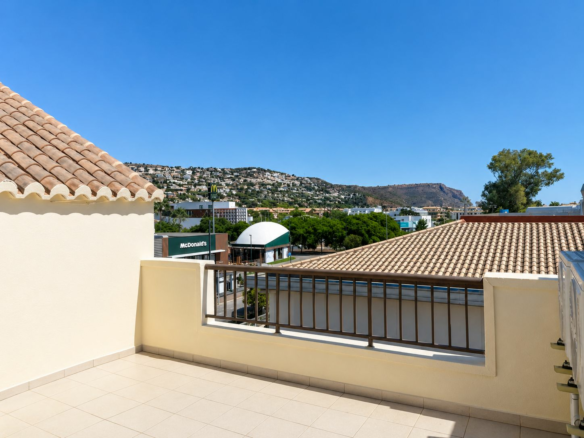 4-bedroom Apartment In Jávea, Spain (171 M²)