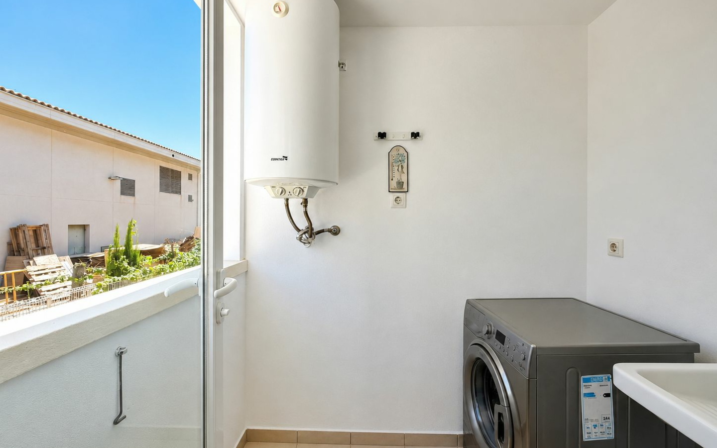 4-bedroom Apartment In Jávea, Spain (171 M²)