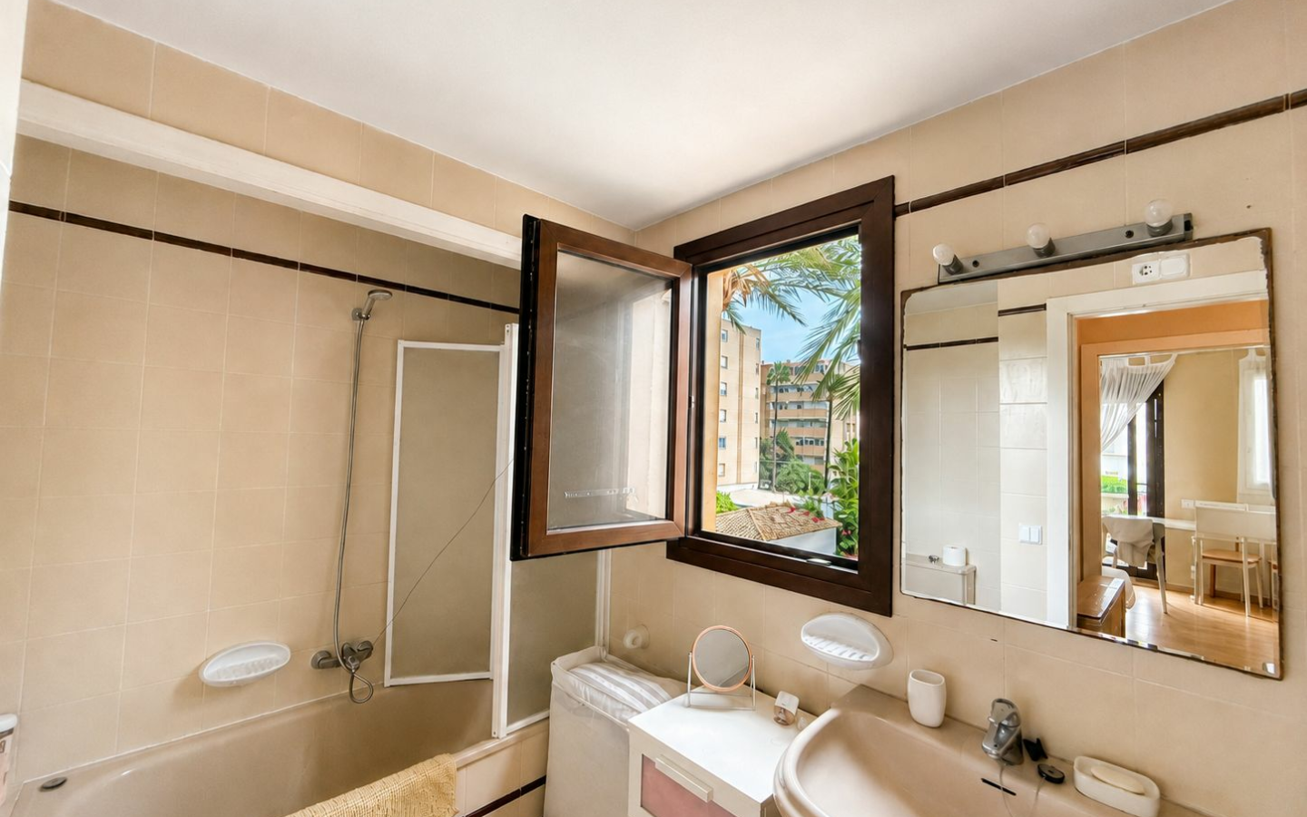 1-bedroom Apartment In Jávea, Spain (60 M² Plot)