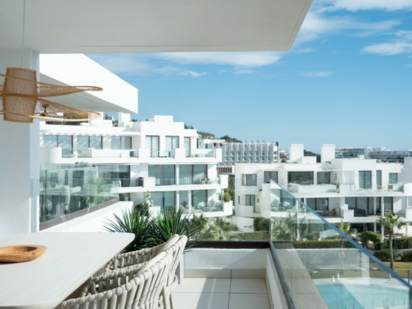 3-bedroom Garden Apartment In Fuengirola, Spain (105 M²)