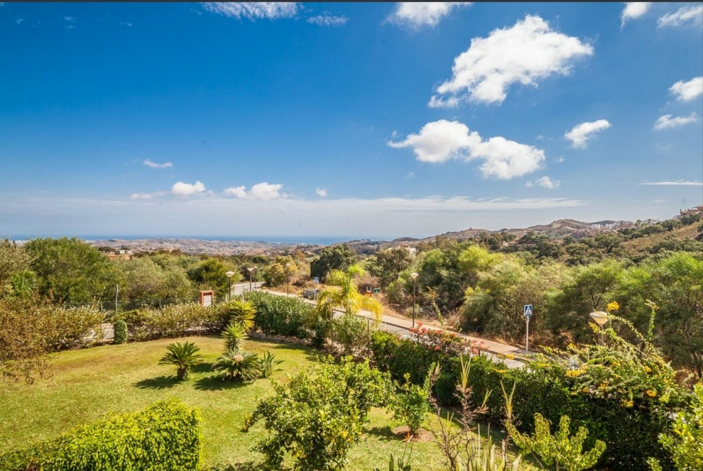 2-bedroom Apartment In Ojén, Spain (87 M²)