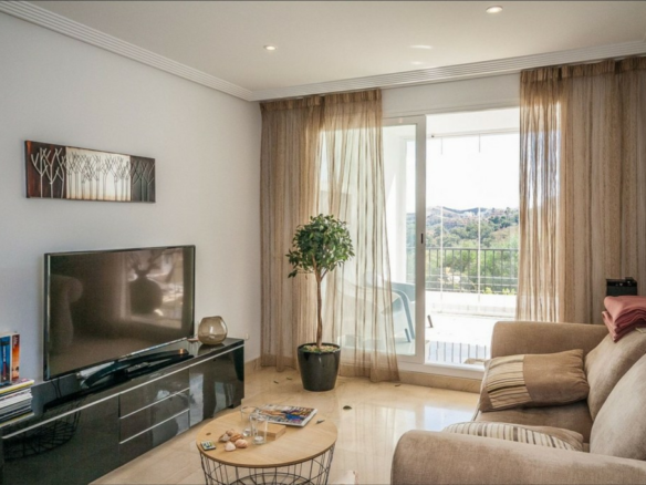 2-bedroom Apartment In Ojén, Spain (87 M²)