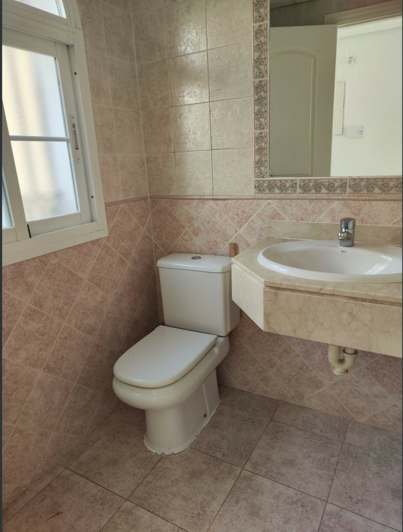 4-bedroom Townhouse In Calahonda, Spain (290 M²)