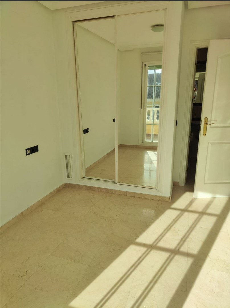 4-bedroom Townhouse In Calahonda, Spain (290 M²)