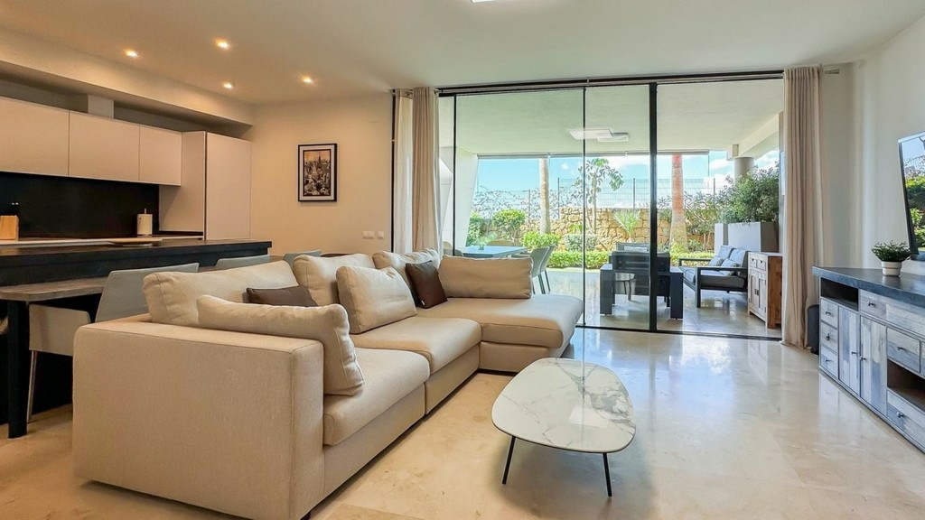 2-bedroom Ground Floor In Cabopino, Spain (102 M²)