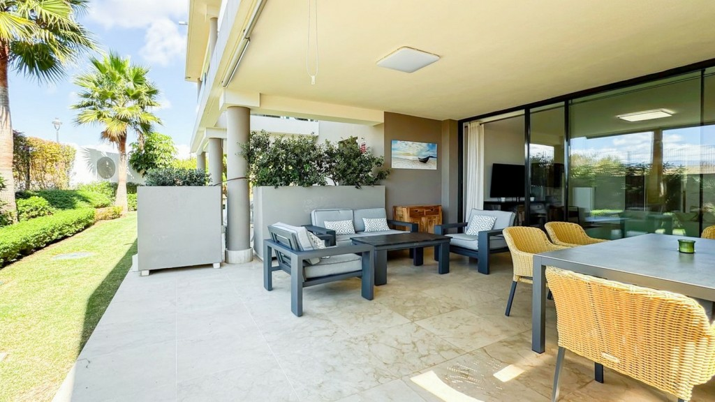 2-bedroom Ground Floor In Cabopino, Spain (102 M²)
