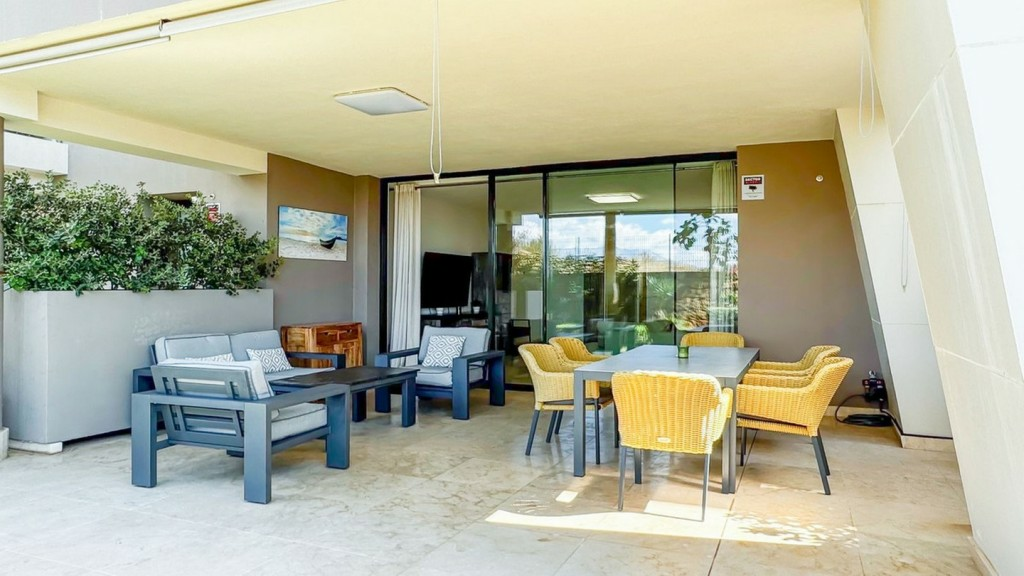 2-bedroom Ground Floor In Cabopino, Spain (102 M²)