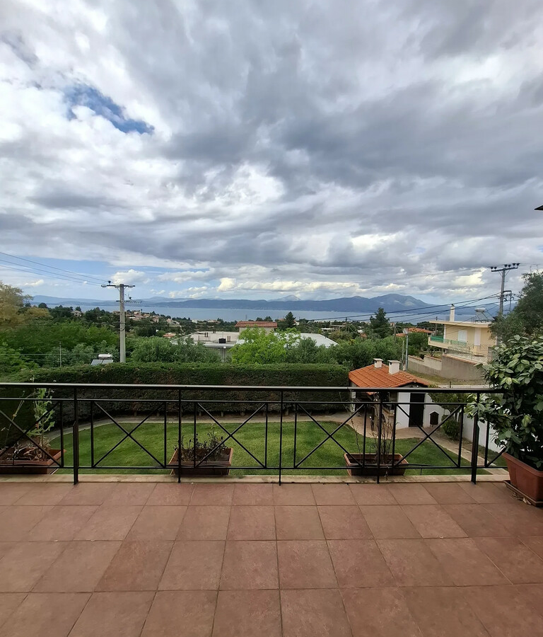 2-bedroom Detached House In Com. Skalas Oropou, Greece (165 M²)