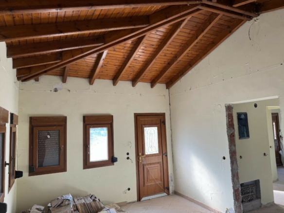 Detached House In Michaniona, Greece (310 M²)