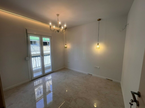 Flat 33 M2 In Ano Poli, Greece
