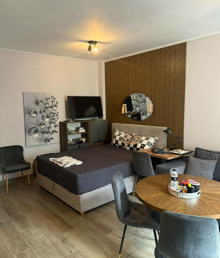 Commercial Property 38 M2 In Center Of Thessaloniki, Greece