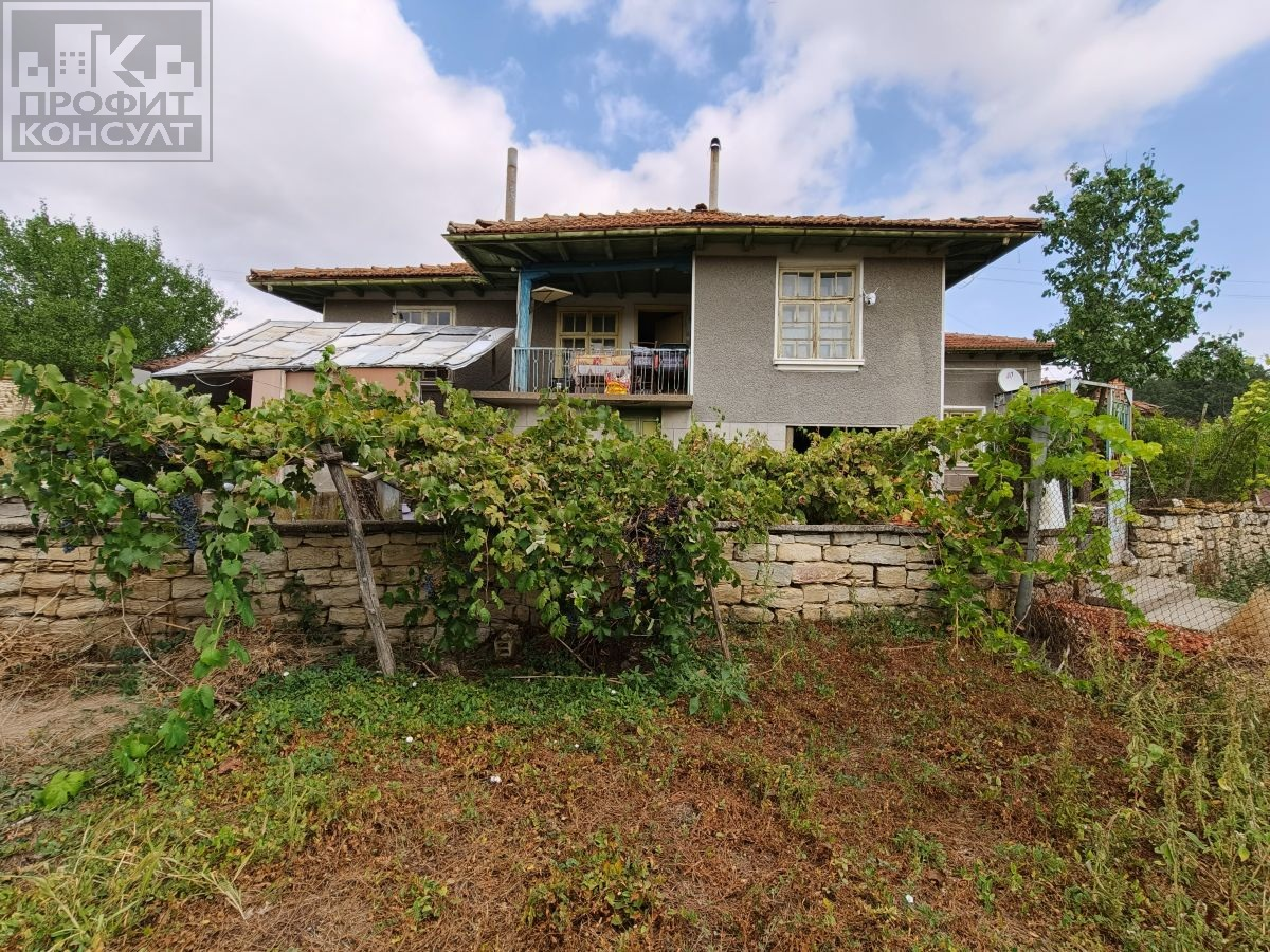 Detached House With Yard In The Village Of Dryanovets, Ruse Region
