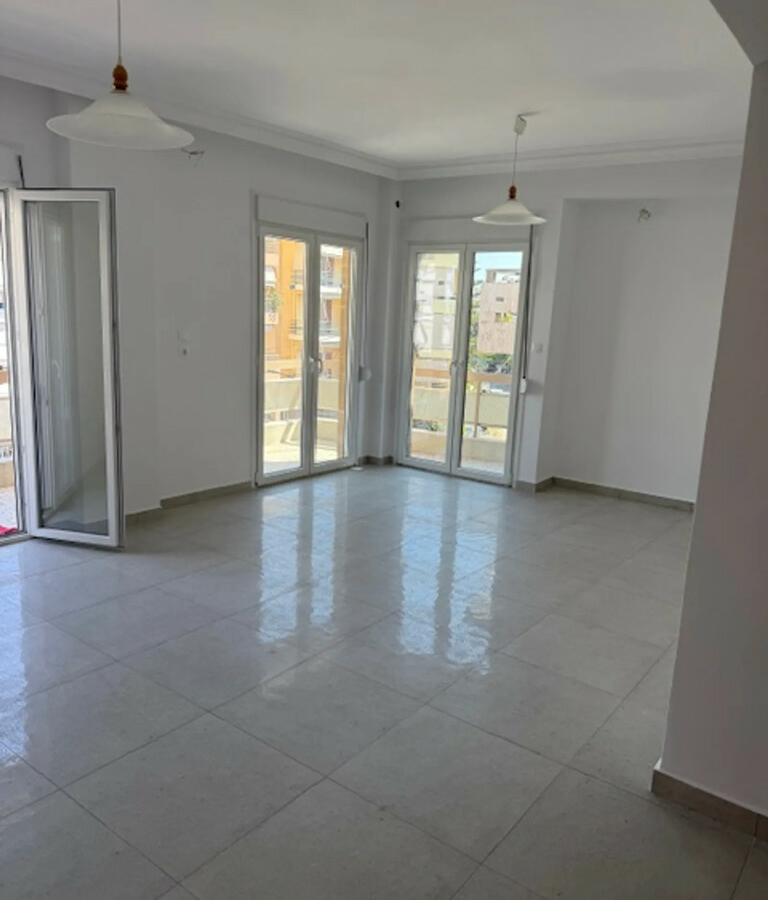 Flat 98 M2 In Alimos, Greece