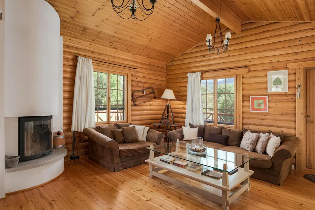 Detached House 420 M2 In Kalavrita, Greece